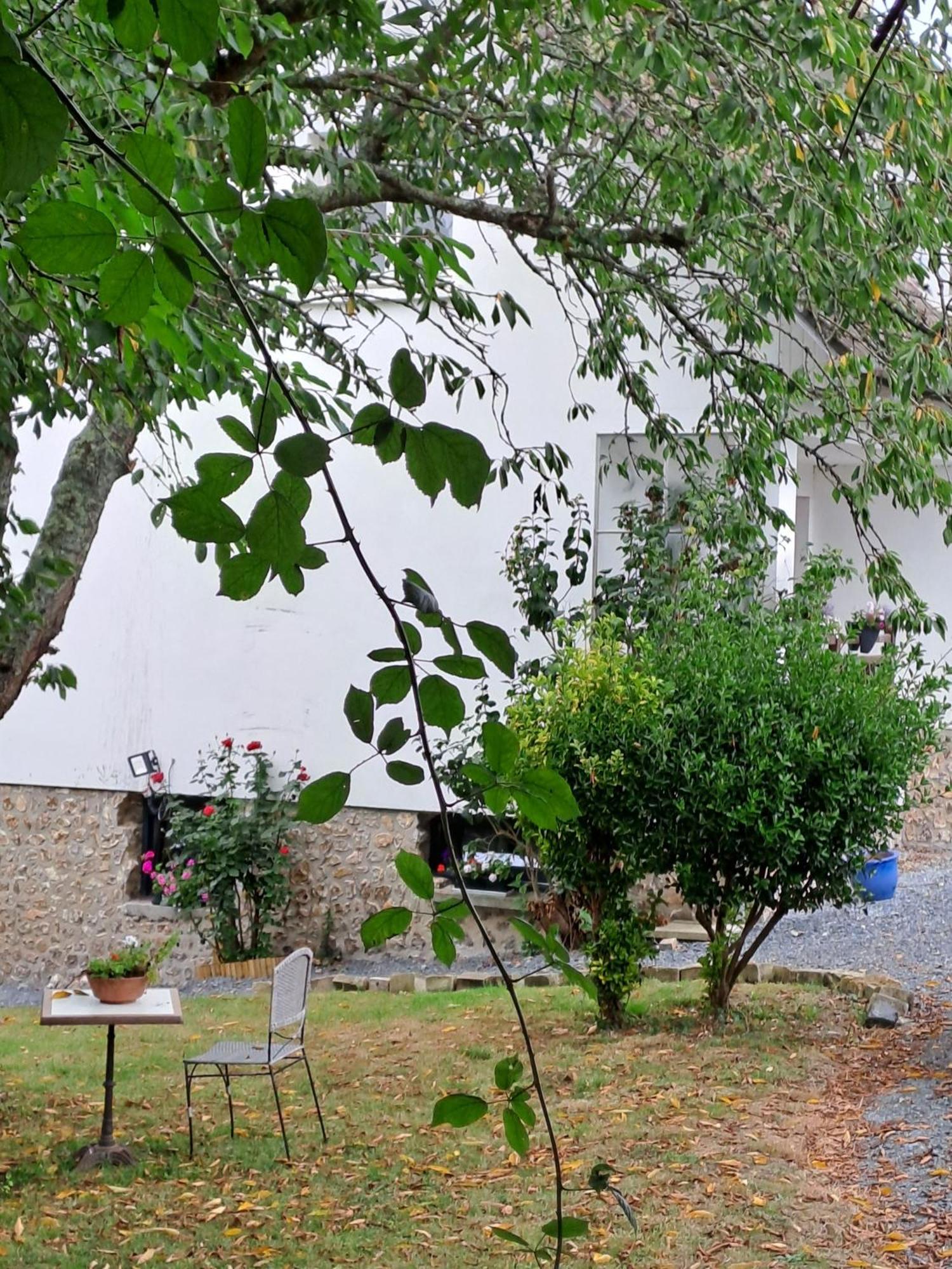 La Jufe Hotel Cormeilles  Exterior photo